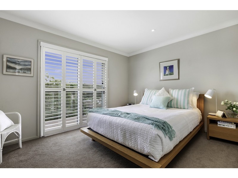 100 Old Gosford Road, Wamberal NSW 2260
