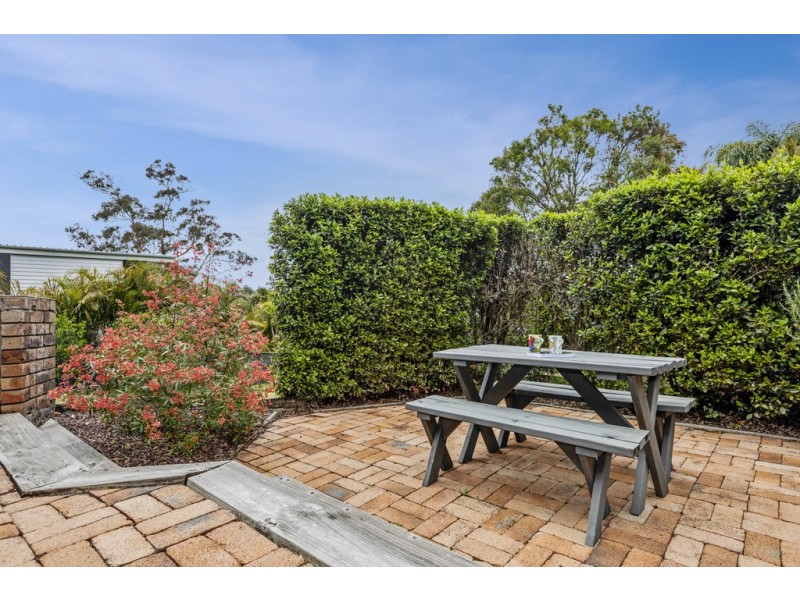 100 Old Gosford Road, Wamberal NSW 2260