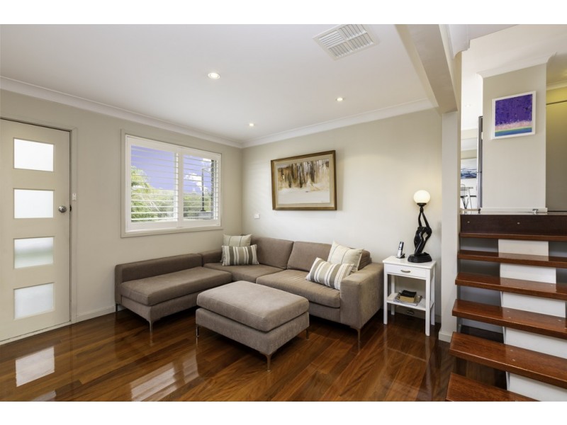 100 Old Gosford Road, Wamberal NSW 2260