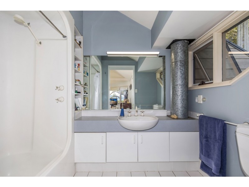 25 High View Road, Pretty Beach NSW 2257