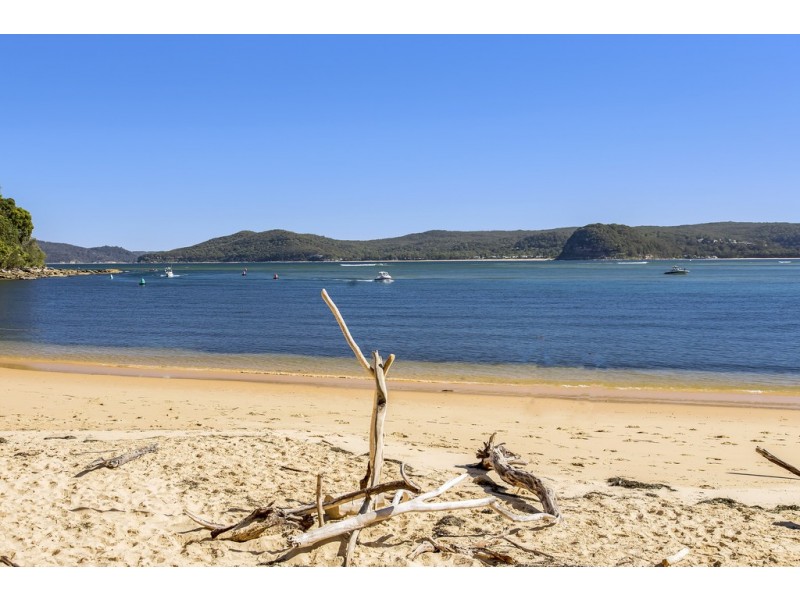 25 High View Road, Pretty Beach NSW 2257