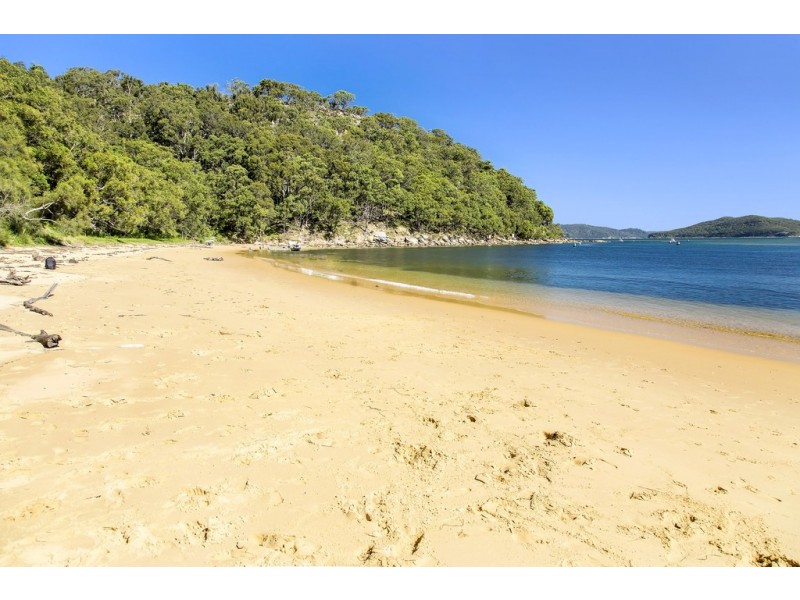 25 High View Road, Pretty Beach NSW 2257