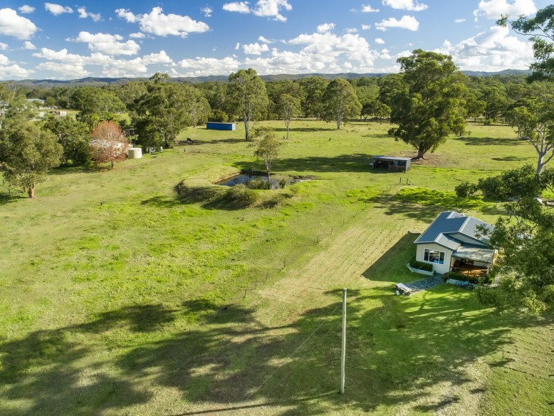 92 Mountain Road, Halloran NSW 2259