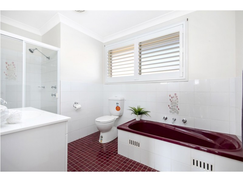 2/14 Henley Avenue, Terrigal NSW 2260