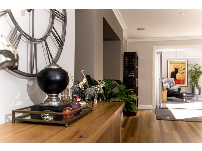 6 Loxton Avenue, Wamberal NSW 2260