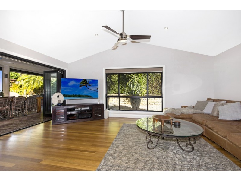 6 Loxton Avenue, Wamberal NSW 2260