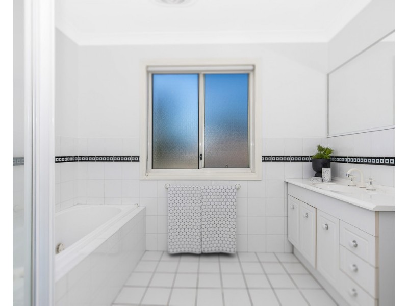 6/4 Parsons Road, Lisarow NSW 2250