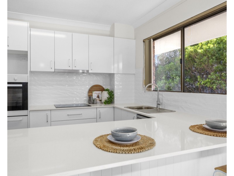 2/19 Barnhill Road, Terrigal NSW 2260