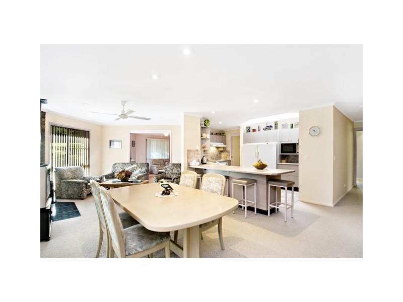 2 Barinya Lane, Springfield NSW 2250