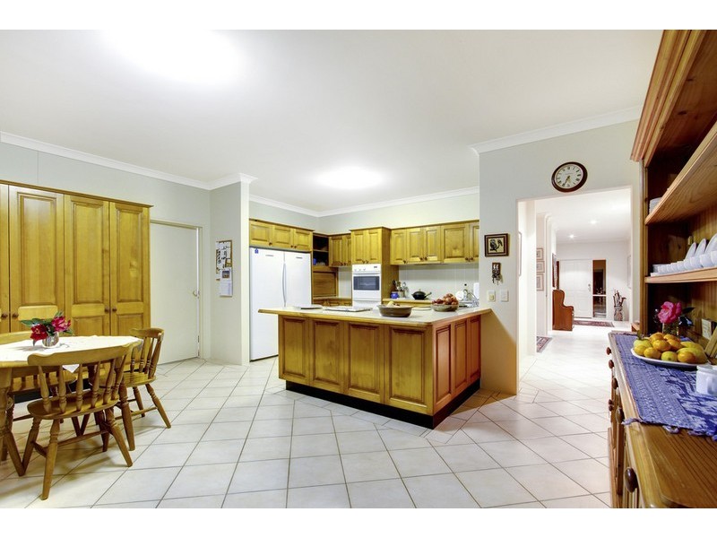 243 Oak Road, Matcham NSW 2250