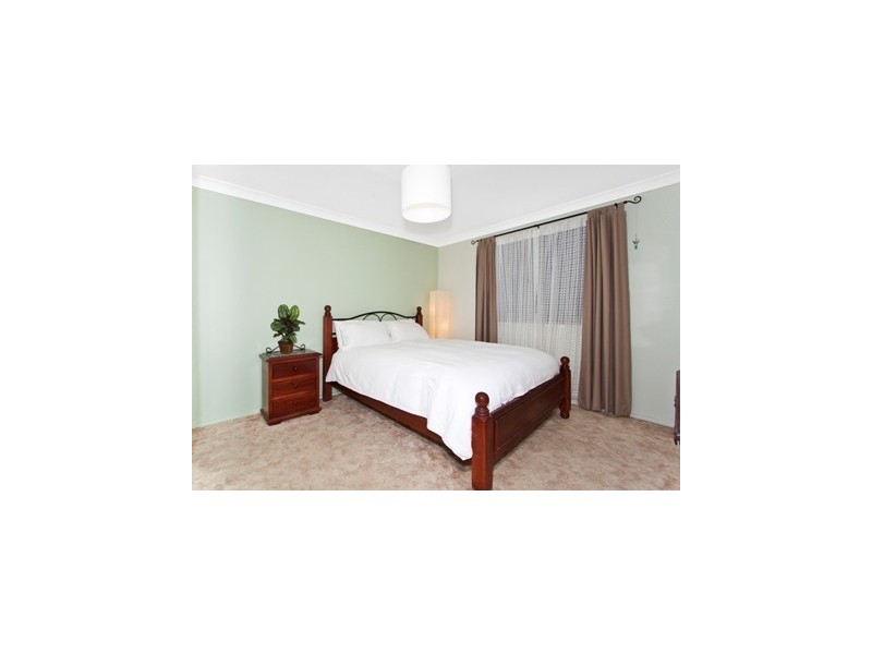 9 Palmgrove Place, North Avoca NSW 2260