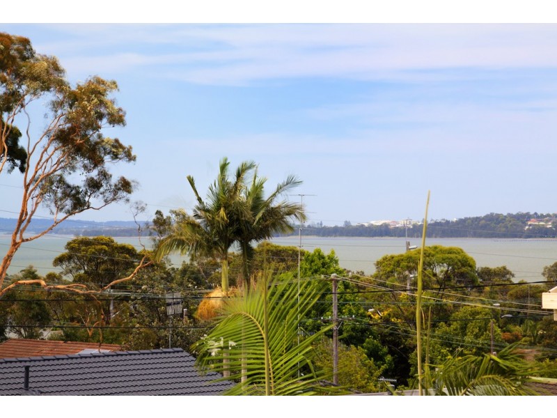 6 Strickland Road, Killarney Vale NSW 2261