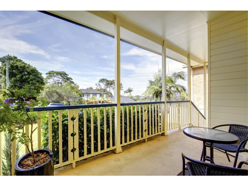 6 Strickland Road, Killarney Vale NSW 2261