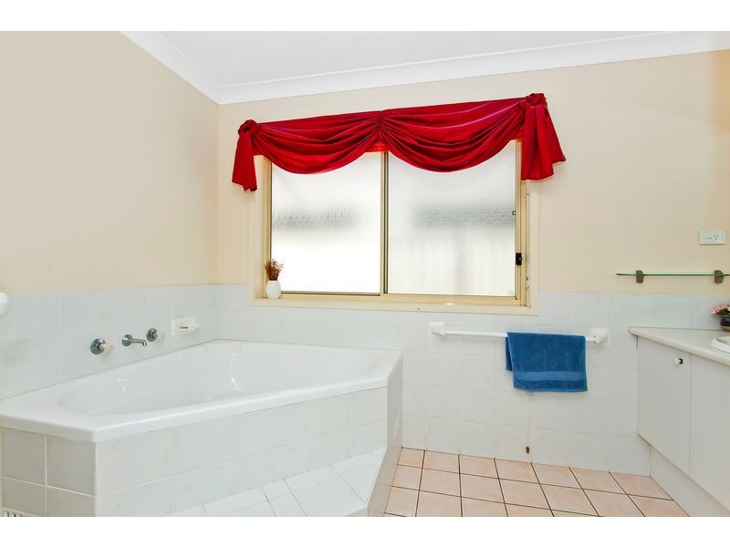 14 Skye Close, Hamlyn Terrace NSW 2259