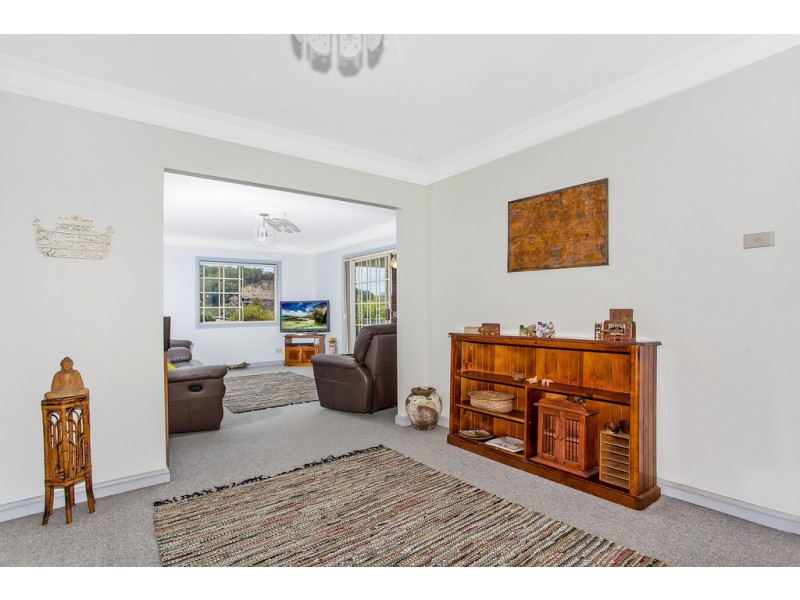 1/6 Kooronya Road, Kincumber NSW 2251