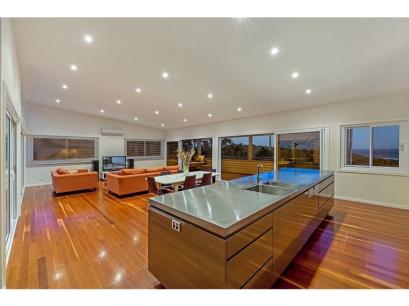 12 Clairvoux Road, Wamberal NSW 2260