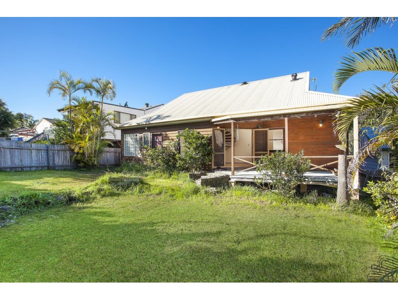 935 The Entrance Road, Forresters Beach NSW 2260
