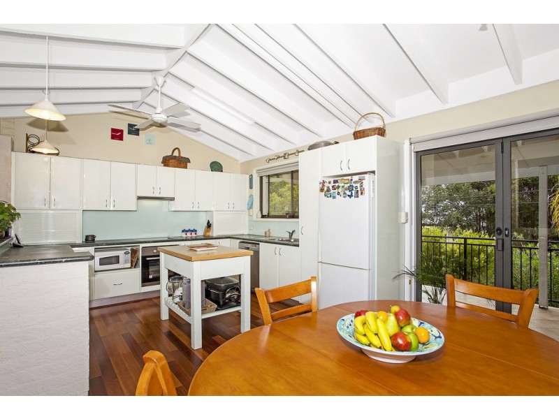 87 Blue Bell Drive, Wamberal NSW 2260