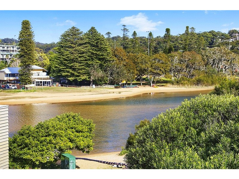 22 Bareena Avenue, North Avoca NSW 2260