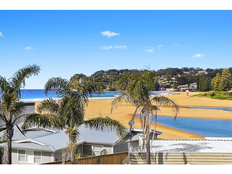 22 Bareena Avenue, North Avoca NSW 2260