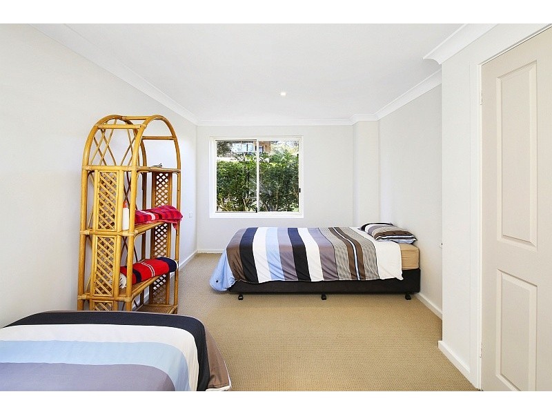 22 Bareena Avenue, North Avoca NSW 2260