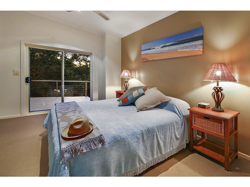 22 Bareena Avenue, North Avoca NSW 2260