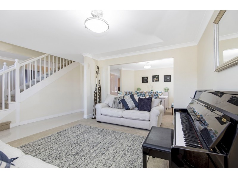 16 Bannister Drive, Erina NSW 2250