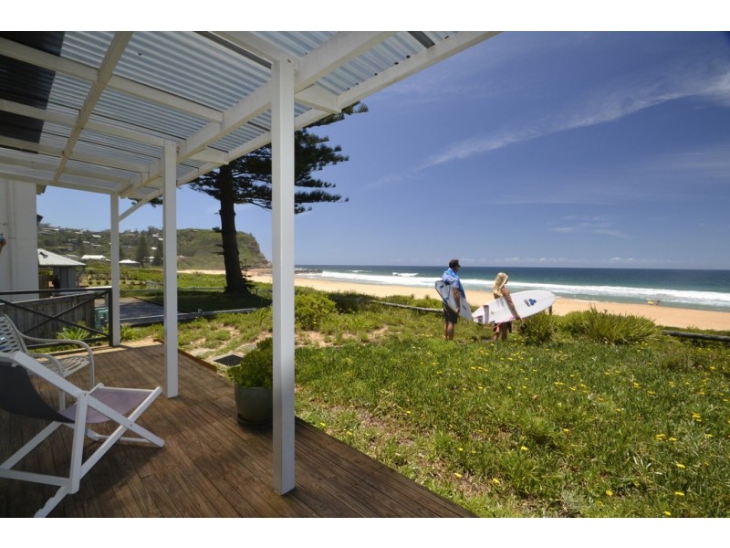 10 North Avoca Parade, North Avoca NSW 2260