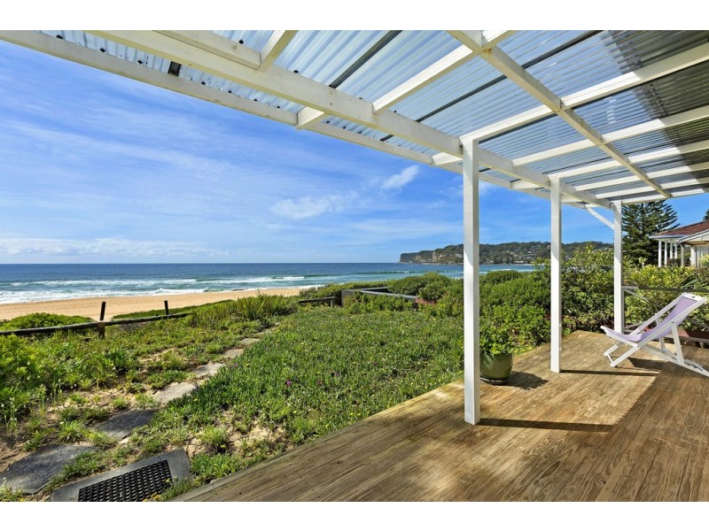 10 North Avoca Parade, North Avoca NSW 2260