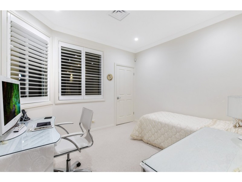 105 Kings Avenue, Terrigal NSW 2260