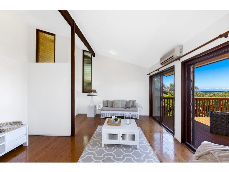15 Braemar Drive, Wamberal NSW 2260