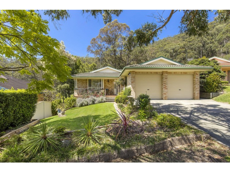 35 Thames Drive, Erina NSW 2250