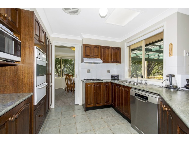 35 Thames Drive, Erina NSW 2250