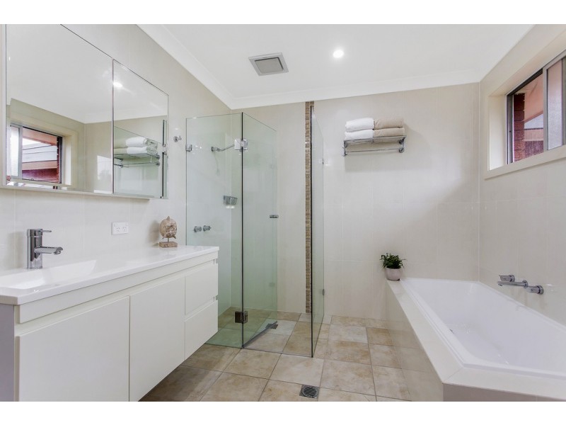 18 Braemar Drive, Wamberal NSW 2260