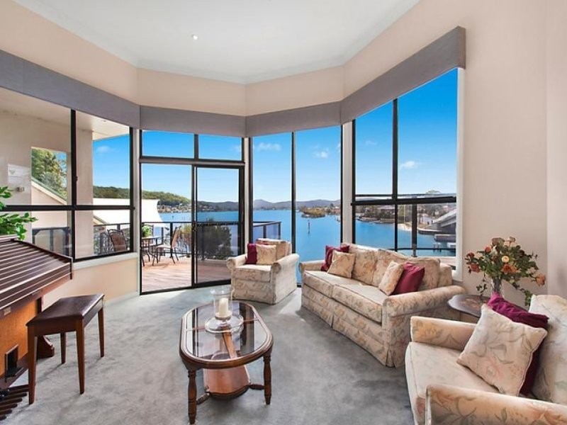 4 Daley Avenue, Daleys Point NSW 2257