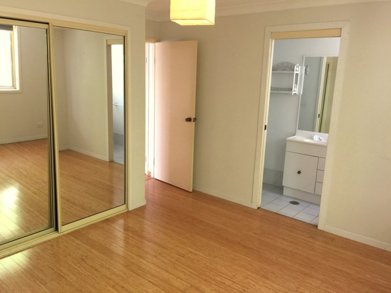 33A John Street, Forresters Beach NSW 2260