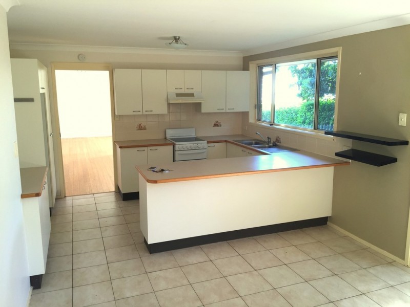 33A John Street, Forresters Beach NSW 2260