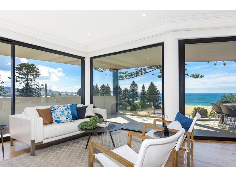 2/1 Ena Street, Terrigal NSW 2260