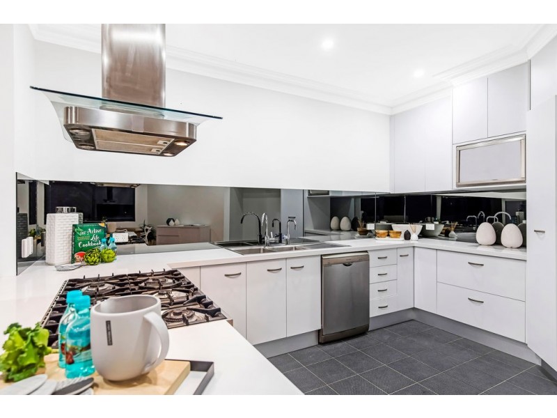 2/1 Ena Street, Terrigal NSW 2260