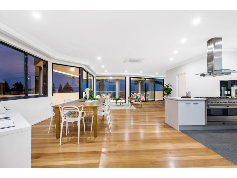 2/1 Ena Street, Terrigal NSW 2260