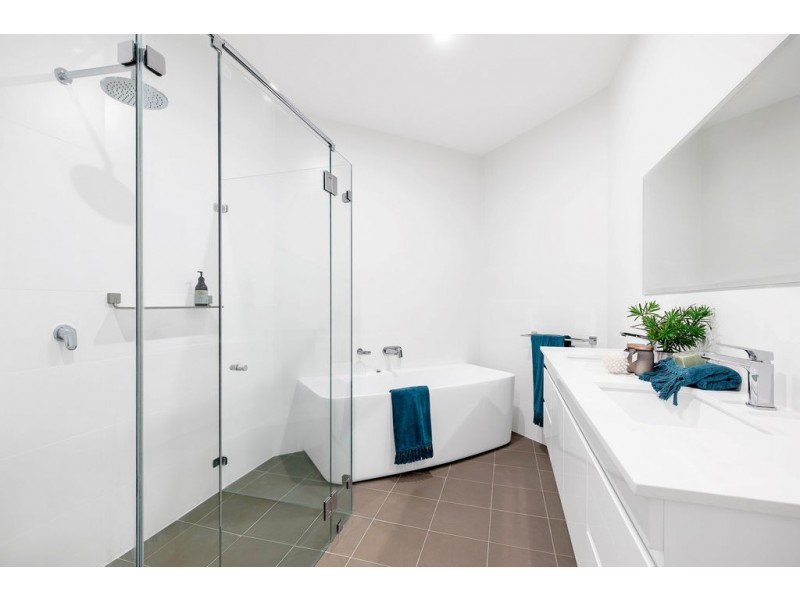 2/1 Ena Street, Terrigal NSW 2260