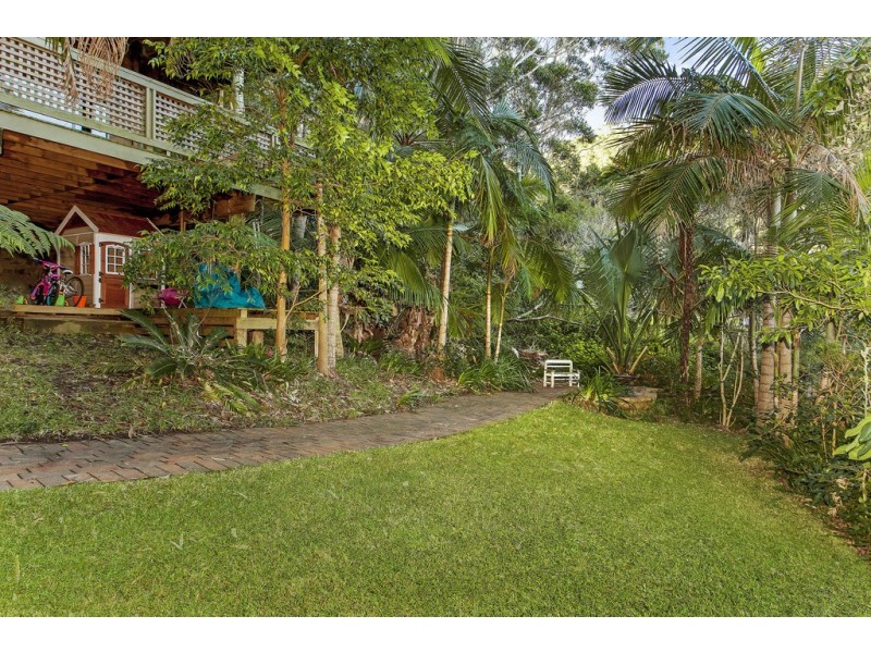 7 Easter Parade, North Avoca NSW 2260
