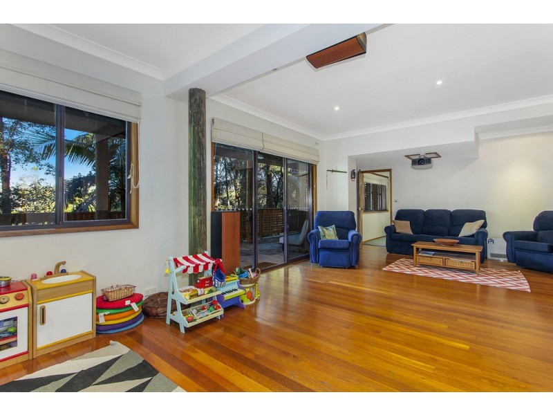 7 Easter Parade, North Avoca NSW 2260