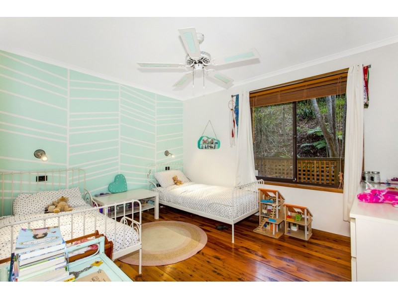 7 Easter Parade, North Avoca NSW 2260