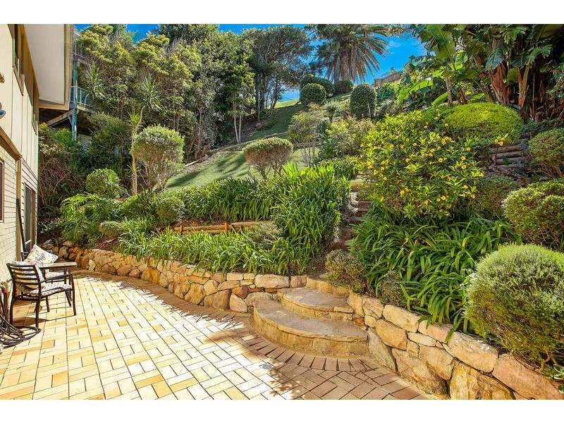 13A Elgata Avenue, North Avoca NSW 2260