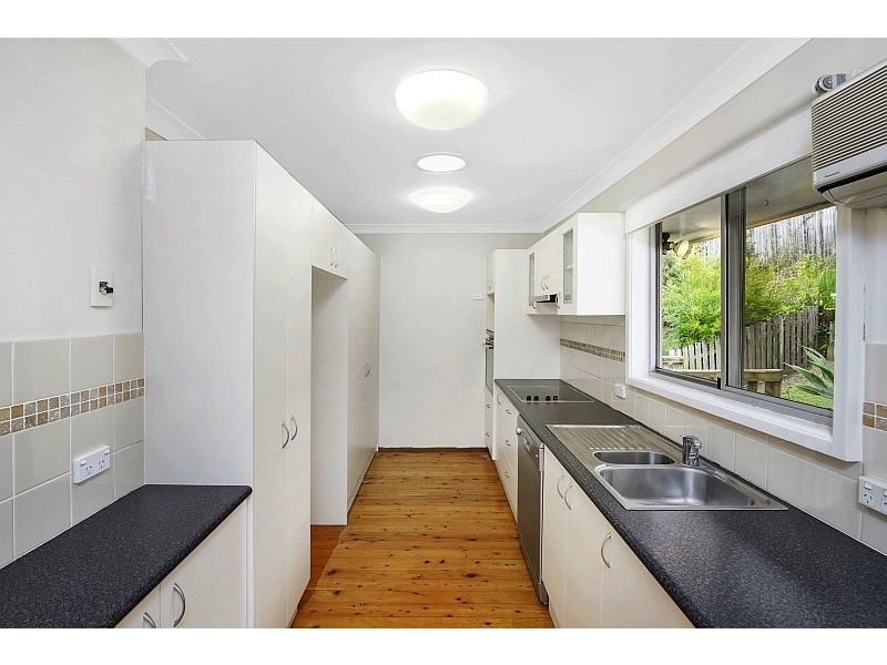 6 Fitzgibbons Close, Avoca Beach NSW 2251