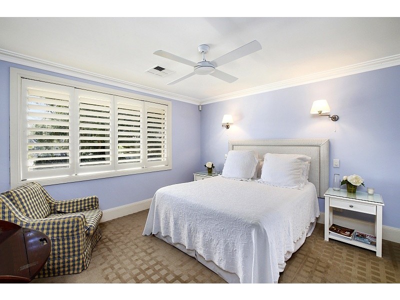 2 View Street, North Avoca NSW 2260