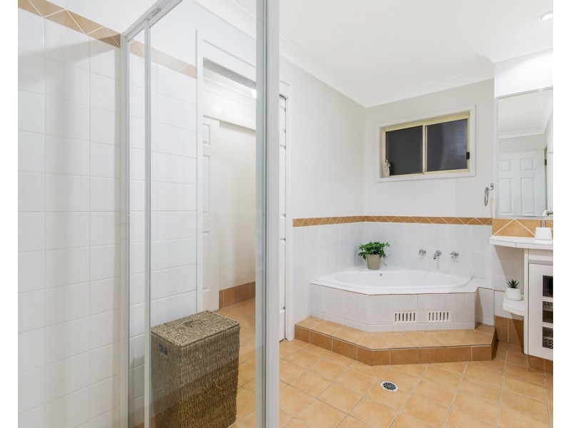 18 Cotswolds Close, Terrigal NSW 2260