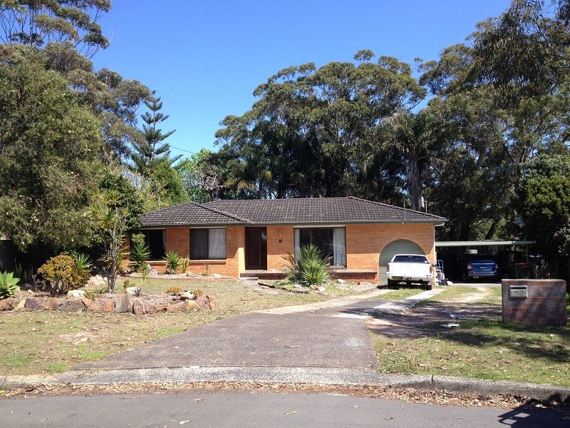 6 Kywong, Bateau Bay NSW 2261