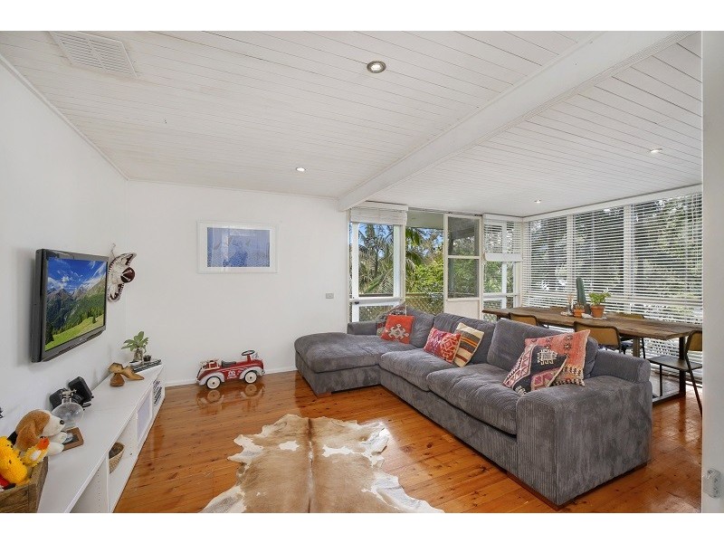 103 Lakeshore Drive, North Avoca NSW 2260